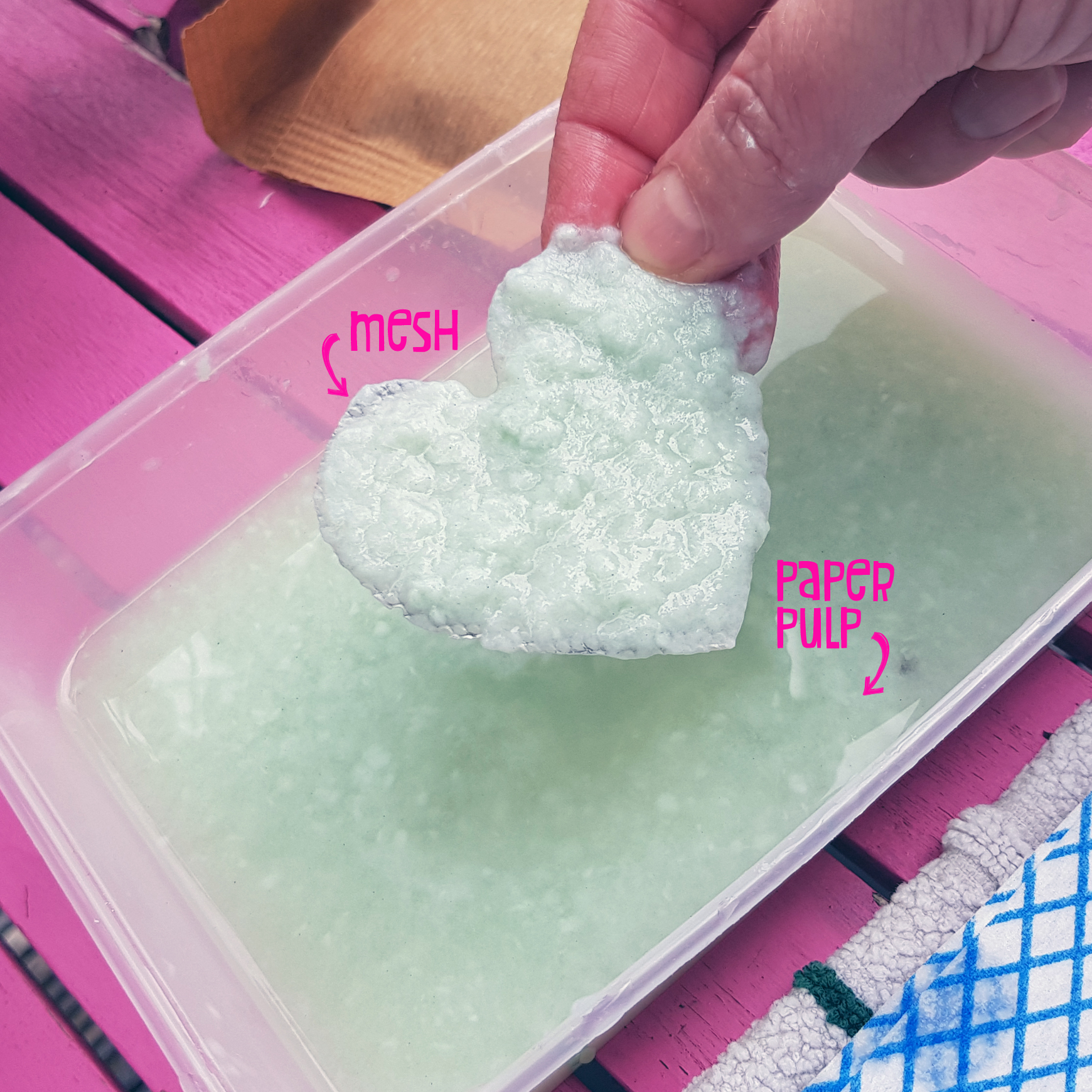 Lifting mesh out of water